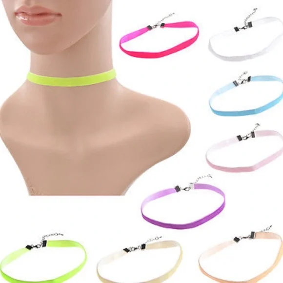 LIGHT PINK VELVET THIN CHOKER-NEW - Picture 2 of 3